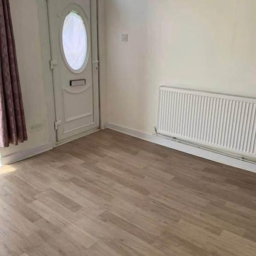 Large 3-4 Bedroom House TO LET