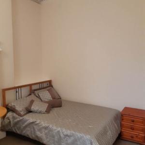 Spacious Studio Flat in Roath Cardiff