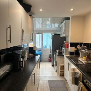 AVAILABLE!! (Professional ONLY) ..ENSUITE DOUBLE ROOM IN A HOUSE IN CHINGFORD , E4 8PJ FOR £892pcm