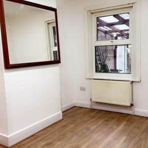 (AVAILABLE NOW) Four (4) BEDROOM House in Heart Of Walthamstow, E17 7JB..£3299pcm.. Refurbished!