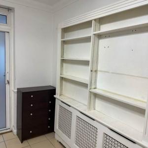 AVAILABLE NOW ENSUITE DOUBLE ROOM IN A HOUSE IN CHINGFORD , E4 8PJ FOR £897pcm.. Professional ONLY!