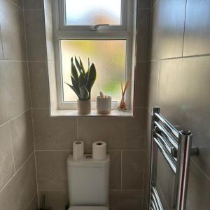 REAL NICE DOUBLE ROOM IN CHINGFORD , E4 8JT FOR £799pcm.. Professional ONLY! (AVAILABLE NOW)