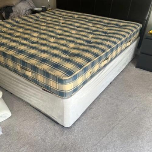 Small dog's bed - never used