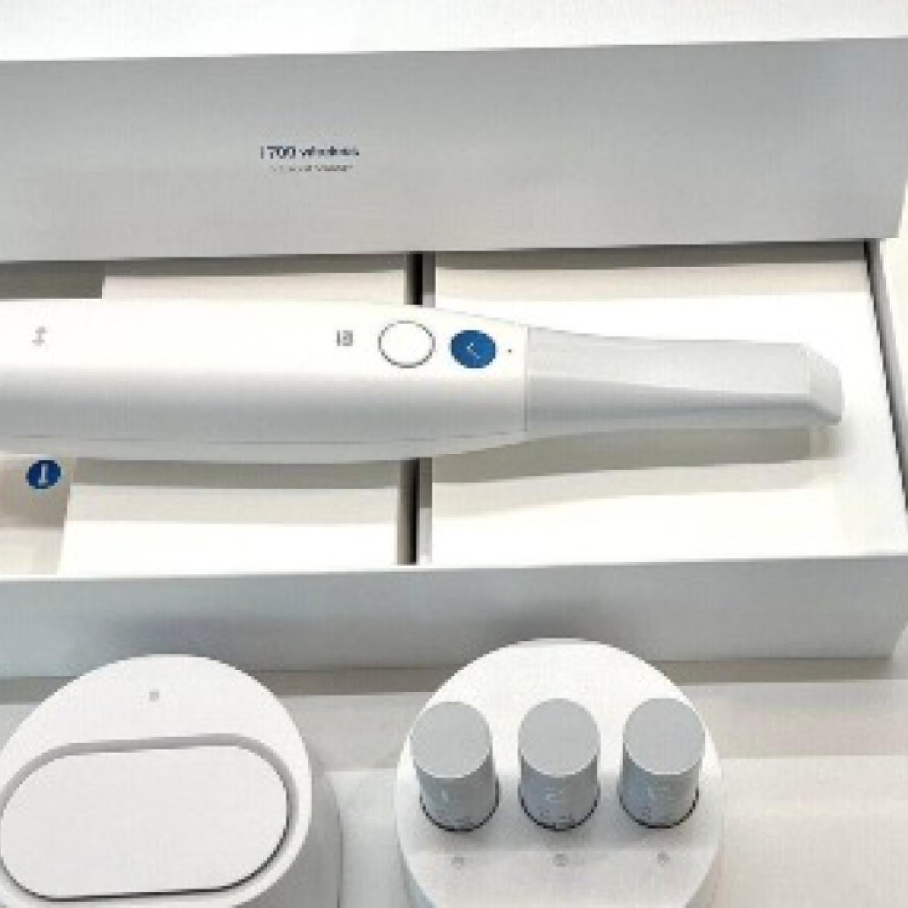 Medit i700 Wireless 3D Intraoral Dental Scanner