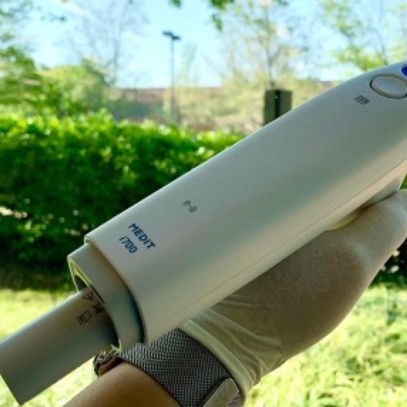 Medit i700 Wireless 3D Intraoral Dental Scanner