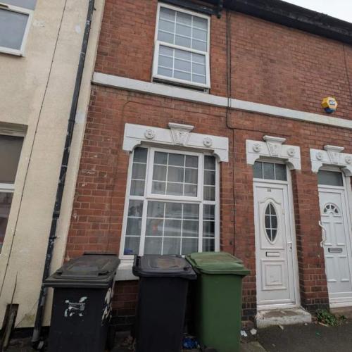 2 Bed house to let in Wolverhampton