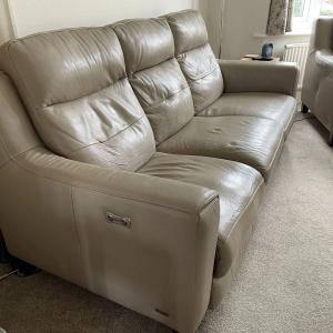 FREE Sofa electric recliner