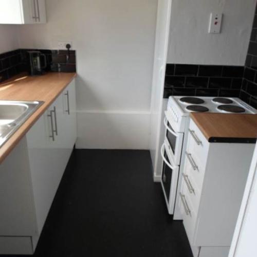 Two bedroom ground floor flat to rent in Forest Hall