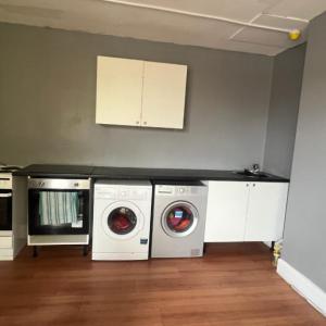 Room in Leicester LE4 7AN