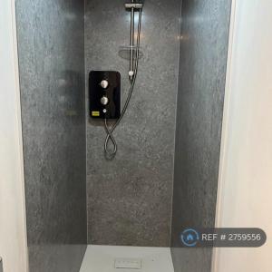 1 bedroom in Ruxley Close, Epsom, KT19 (#2759556)