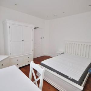 4 bedroom house in Dellfield Crescent, Uxbridge, UB8 (4 bed) (#2769800)