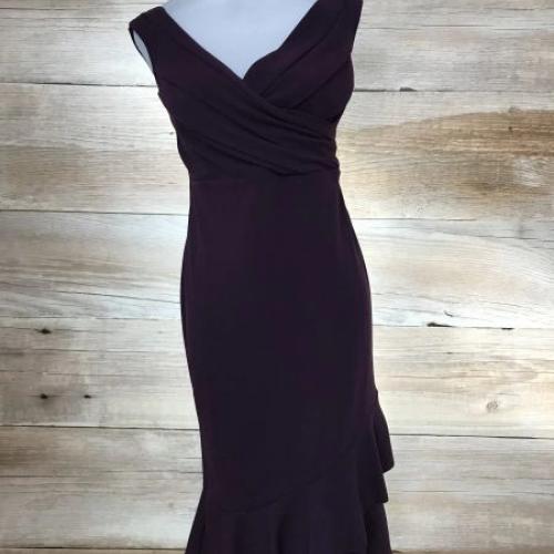 Sistaglam Burgundy Sleeveless Formal Dress
