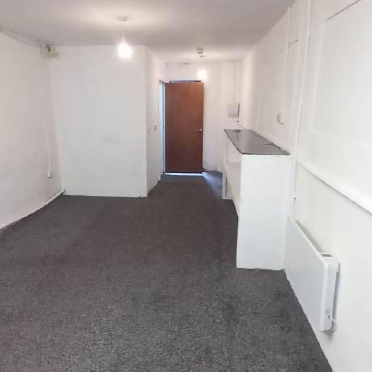 **AVAILABLE**1 BEDROOM**STUDIO APARTMENTS**STOKE-ON-TRENT**GAS&ELECTRIC INCLUDED**