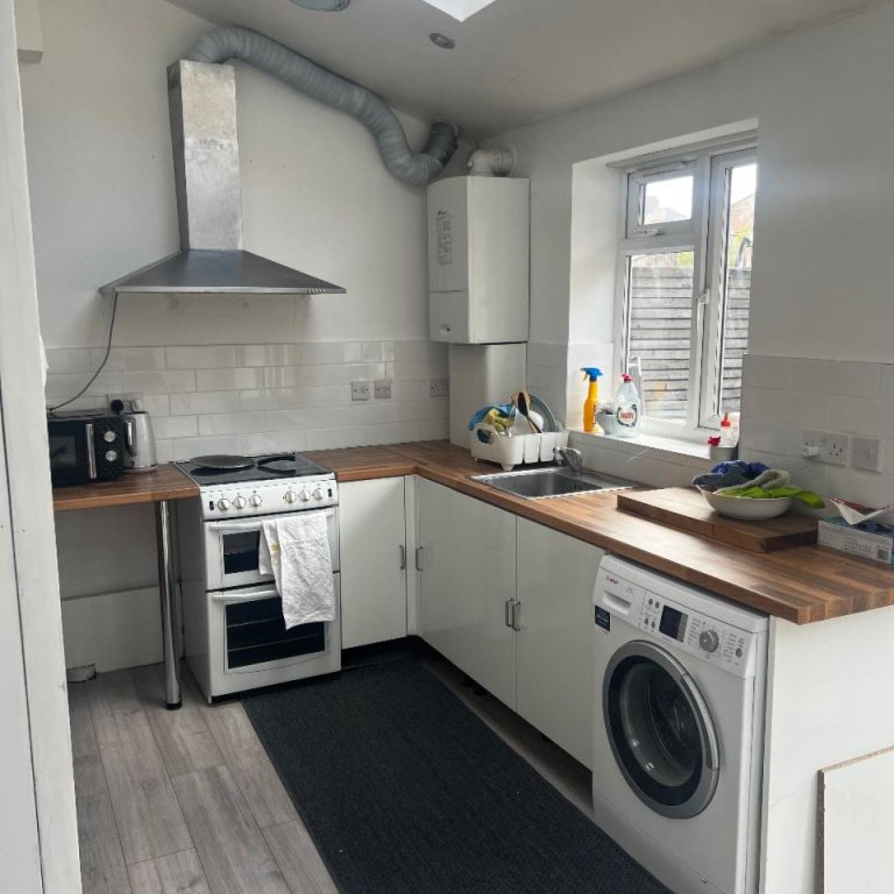 **AVAILABLE**1 BEDROOM**STUDIO APARTMENTS**STOKE-ON-TRENT**GAS&ELECTRIC INCLUDED**