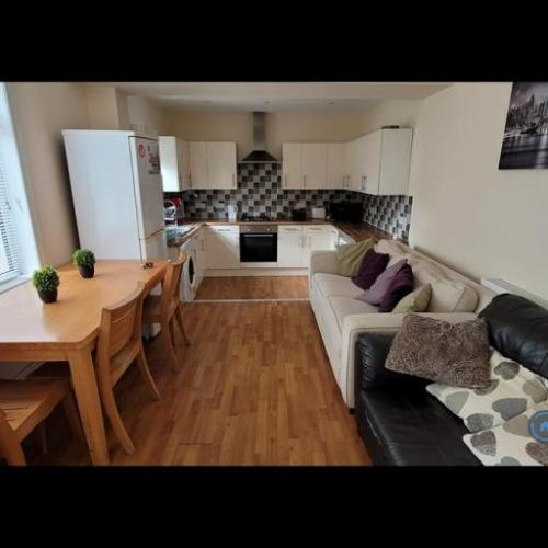 1 bedroom in Semilong Road, Northampton, NN2 (#2720209)