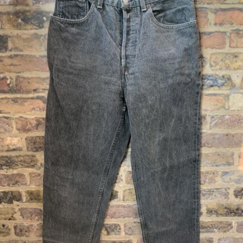 Vintage Levis 901 Regular Fit Button Fly High Waisted Washed Black MOM Jeans W30 L30