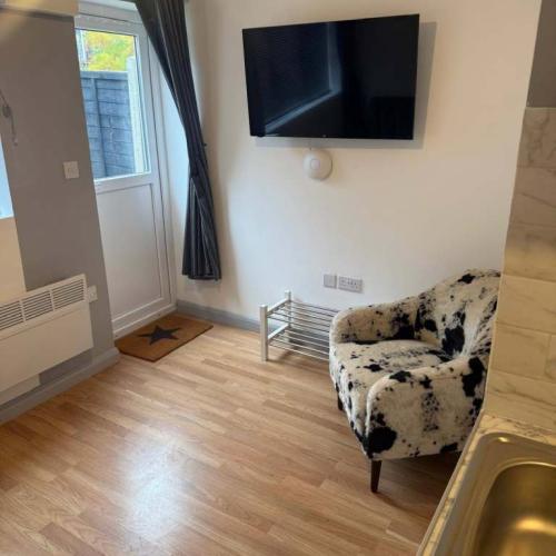 SHORT LET SHORT LET - TO RENT - HIGH TOWN ROAD LU2 0BZ