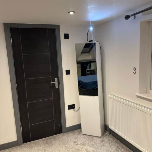 REAL NICE DOUBLE ROOM IN THE HEART OF ROMFORD, RM7 8HT FOR £648pcm..AVAILABLE NOW!!