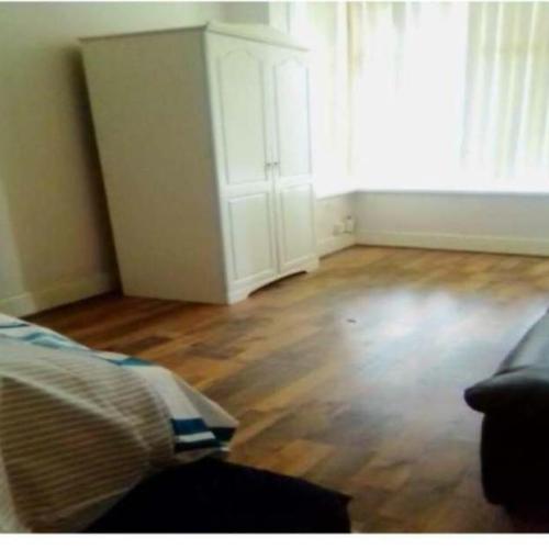 1 Bed Ground Floor Flat Wanted – Selsey / Nearby Areas – £800 pcm max