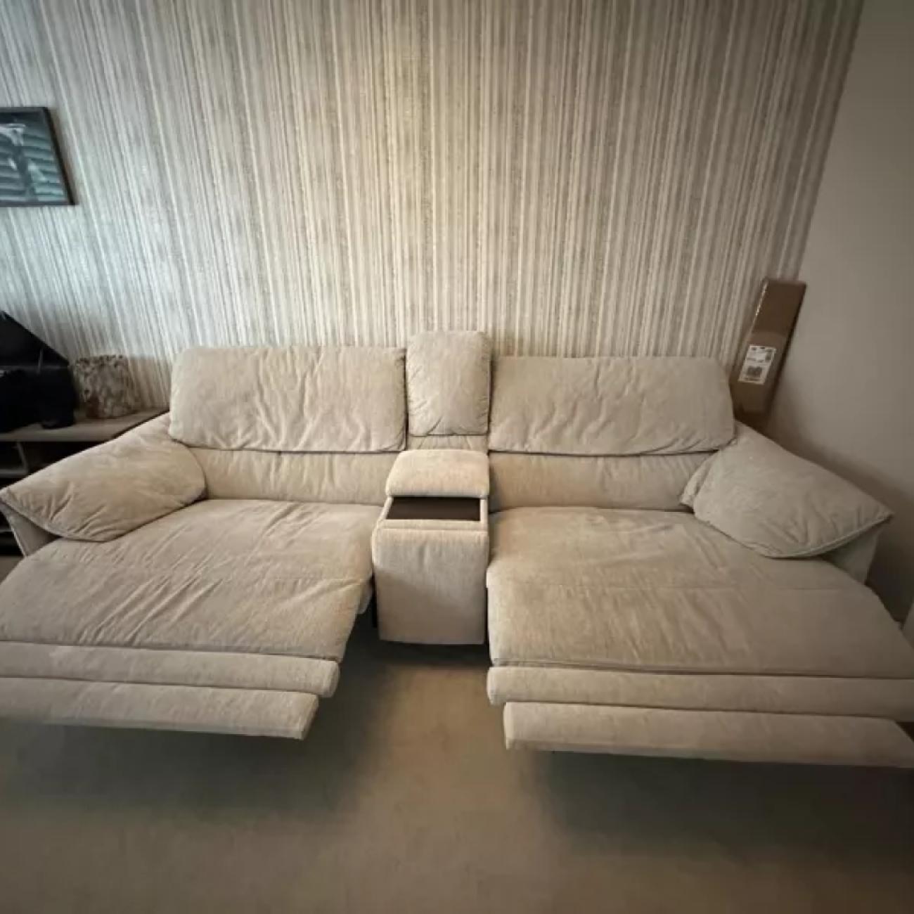 DFS Callie – Ivory Power Recliner Sofa and Chair