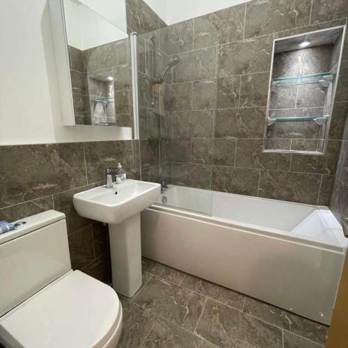 Executive Flat For Lease In West End of Aberdeen