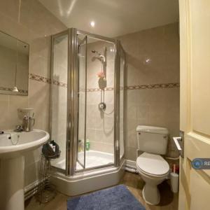 7 bedroom house in Henry Road, West Bridgford, NG2 (7 bed) (#2669408)