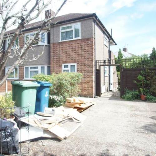Impressive 2-bedroom first-floor maisonette available to rent in Harrow HA1 2QD