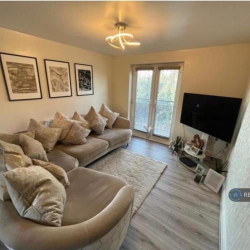 2 bedroom flat in Monastery Drive, Birmingham, B23 (2 bed) (#2885511)