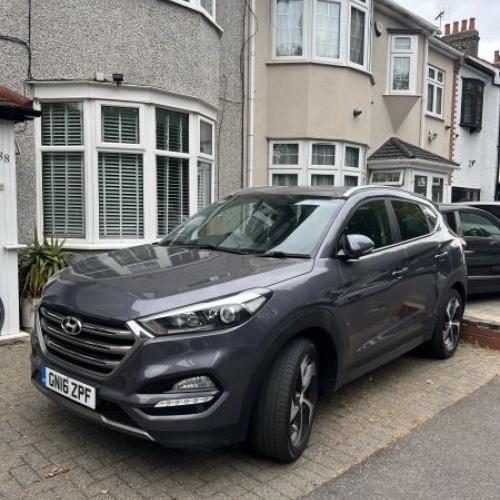 Hyundai Tucson -SUV low mileage