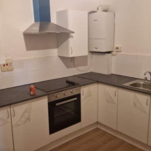 2-bedroom flat at Restalrig Square, 1050 pcm