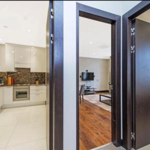 South Kensington - 1 Bedroom Apartment - South West London - SW7 - Short Term Let