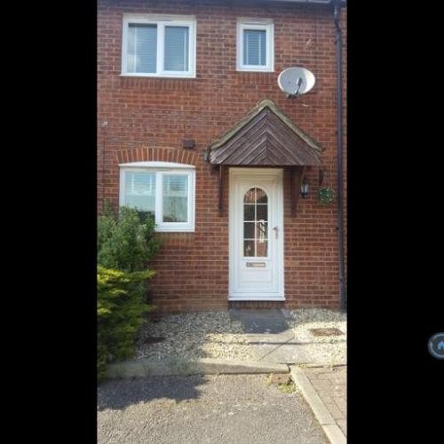 2 bedroom house in Chennells Close, Hitchin, SG4 (2 bed) (#2888440)