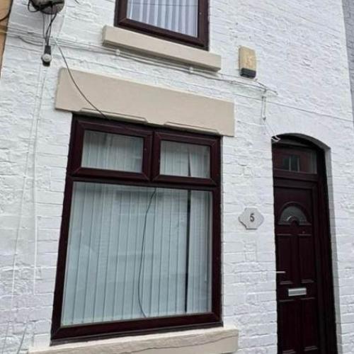 L4 - 2 bed house to rent