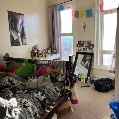 Four-bedroom property available to rent on Gloucester Road