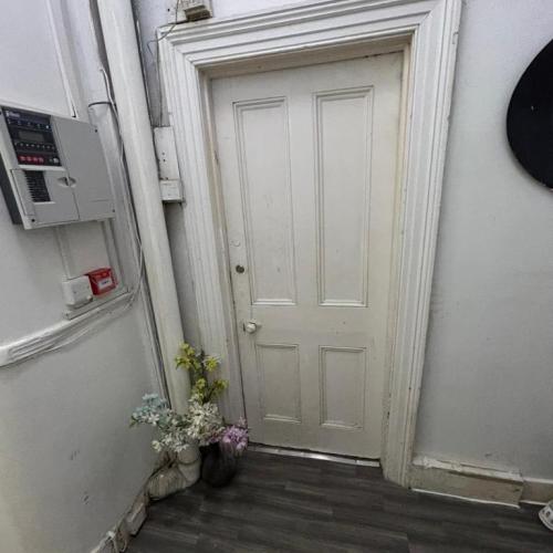 Clean double studio near Archway station
