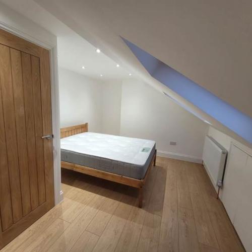 ENSUITE DOUBLE ROOM IN WALTHAMSTOW, E17 9AT FOR £940pcm AVAILABLE NOW. (Professional ONLY)