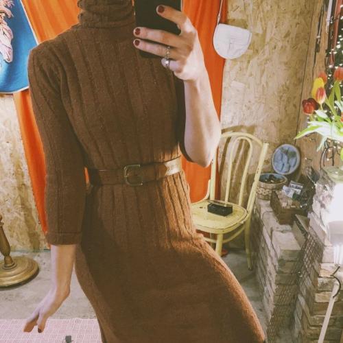 Vintage 1990s terracotta knit midi dress size 8-10