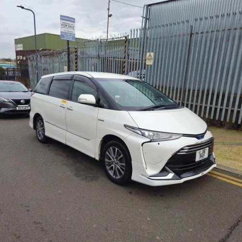 Toyota Estima hybrid 2016