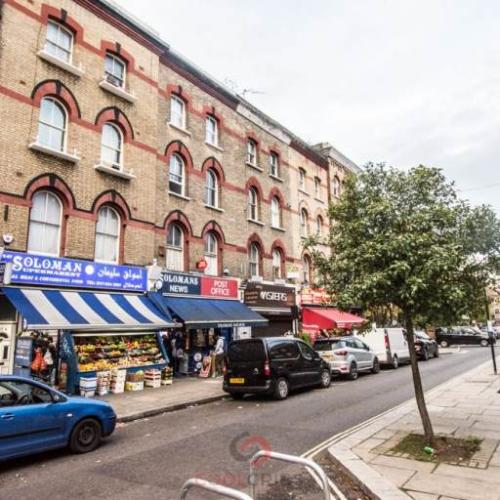 2 bed apartment in this period property in Elgin Avenue, Maida Vale, London, W9-Ref: 1997
