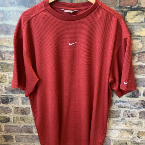 Vintage Nike Short Sleeves Crew Cotton T-Shirt Red Tee With Brand Logo XL