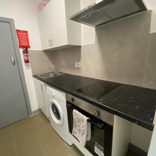 Studio Flat in Harrow (HA1 4EX)