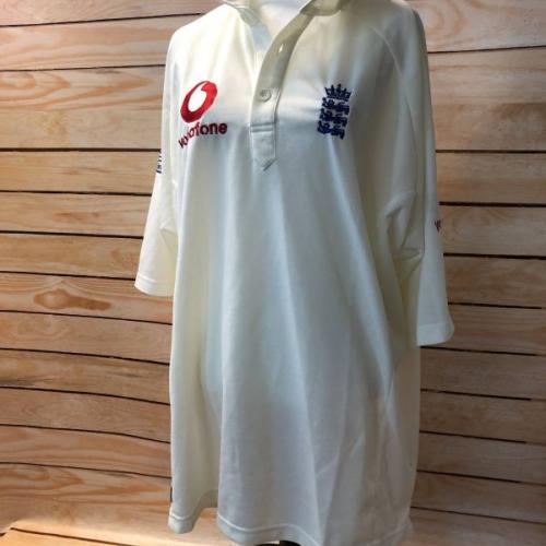 Admiral cricket top