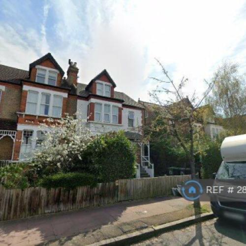 1 bedroom in Queens Road, Beckenham, BR3 (#2841066)