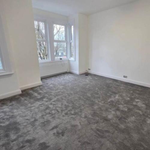 3 BEDROOM FLAT CAPLE ROAD WILLESDEN JUNCTION NW10