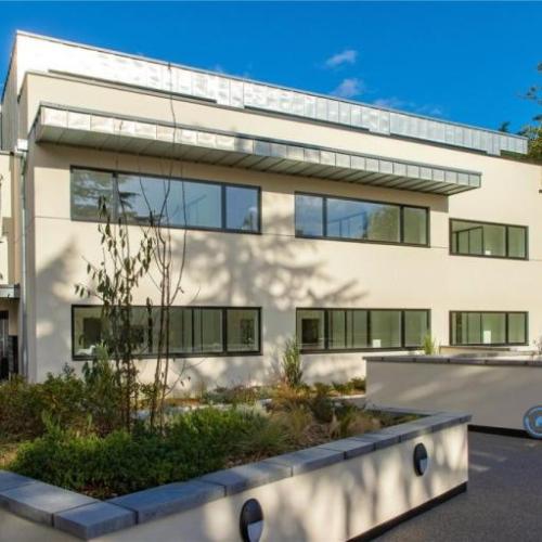 2 bedroom flat in The Redwoods, Cambridge, CB3 (2 bed) (#2858042)