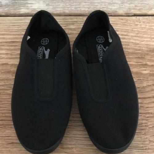 slazenger plimsoll