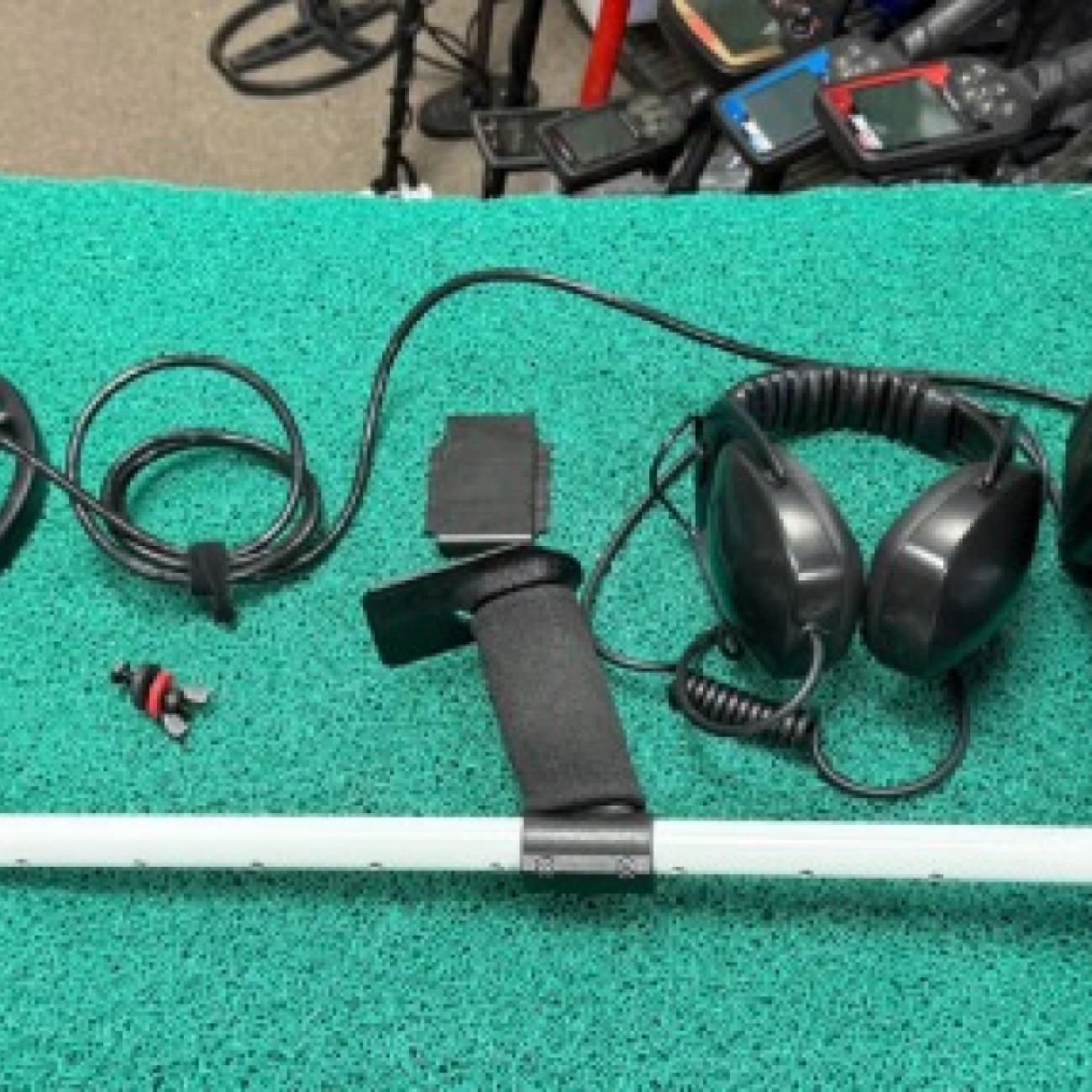 Open Box Fisher CZ-21 QuickSilver Underwater Metal Detector – Unused Complete Package