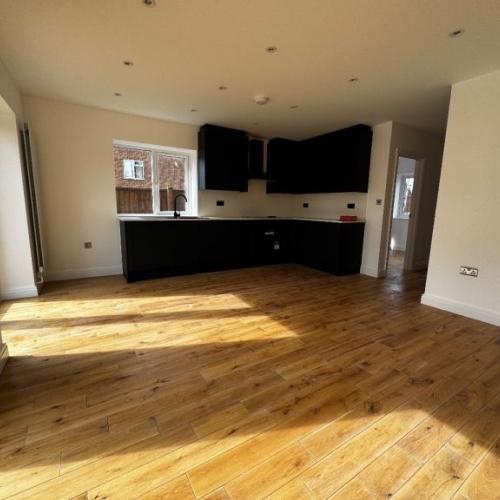 4 BEDROOM 2 BATHROOM HOUSE WITH GARDEN IN MITCHAM