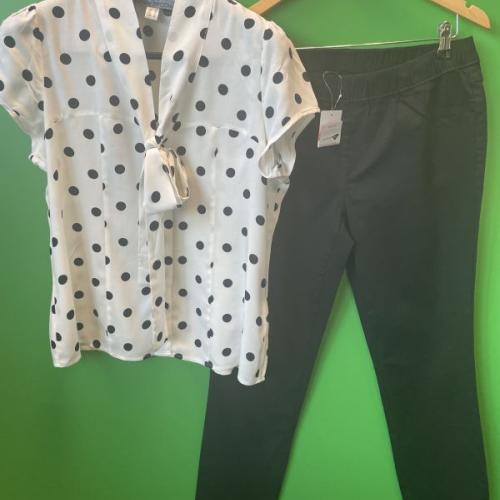 Blouse and trousers set