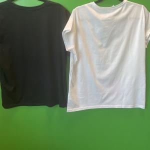 2 pack of T-shirt’s